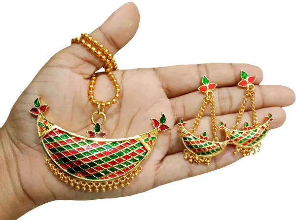 Assamese_Traditional_Gold_Plated_Red_Green_Colour_Joonbiri_Chain_Jewellery_Set_For_Women